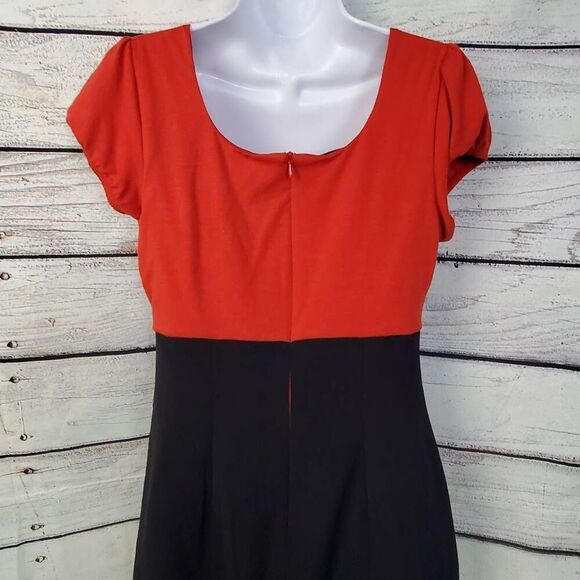 Maurices Red Black Colorblock Sheath Dress 7/8 Cap Sleeve Back Zip Business Casu - Picture 2 of 6